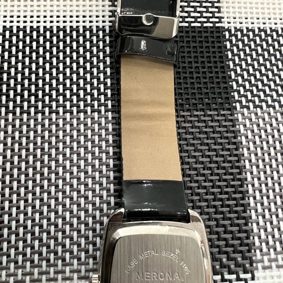 Watch - Picture 4 of 5